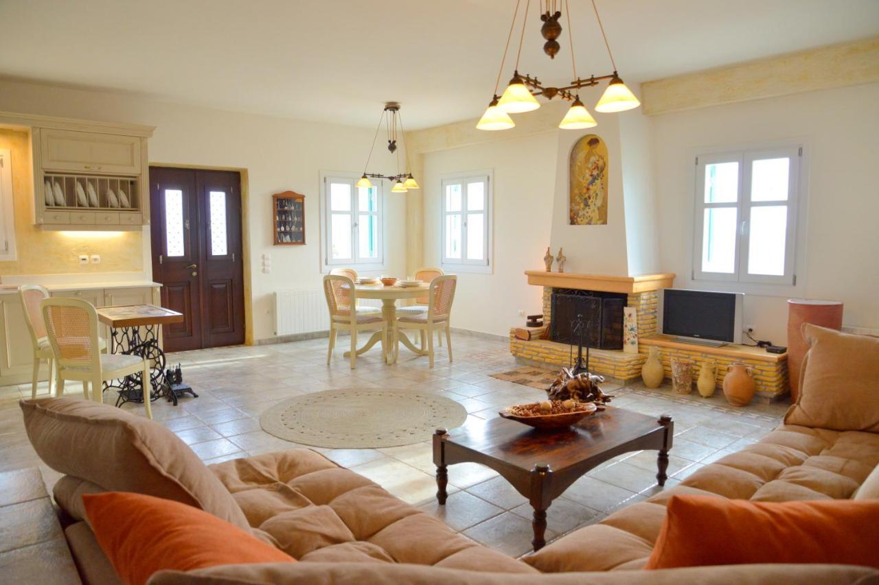 Villa De Viento Trypiti Bagian luar foto